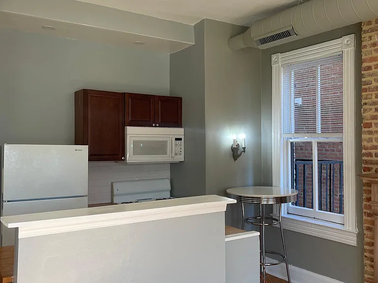 1526 W Mount Royal Ave #2R — Photo 7