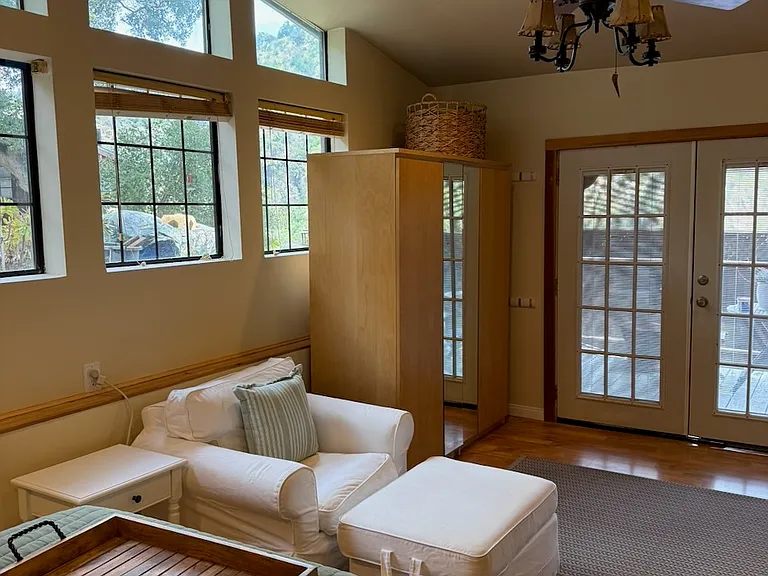 Valley View Dr — Photo 5