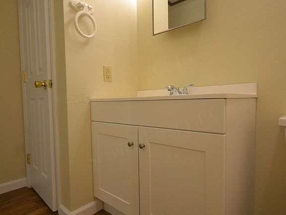 3rd image of 174-176 Church St #8