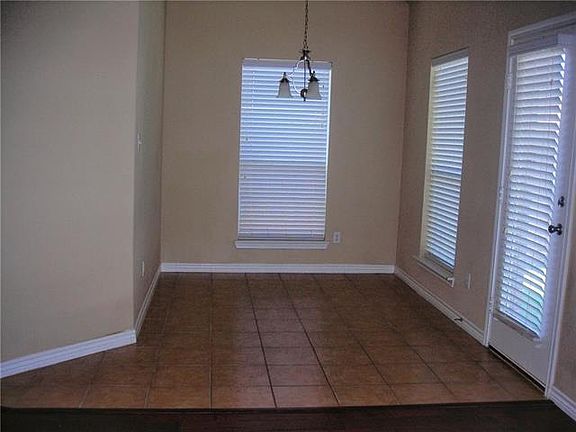 5th image of 10000 Quail Glen Dr