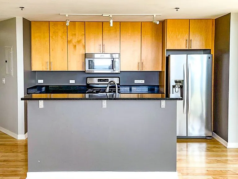 929 Portland Ave #2105 — Photo 11