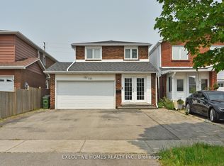 194 Braymore Blvd, Toronto, ON M1B2G8