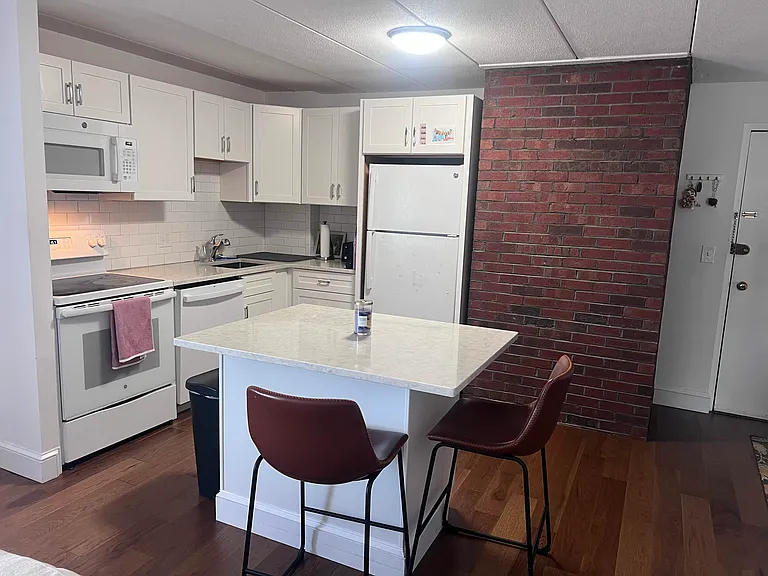 25 Homer Ave #24 — Photo 1