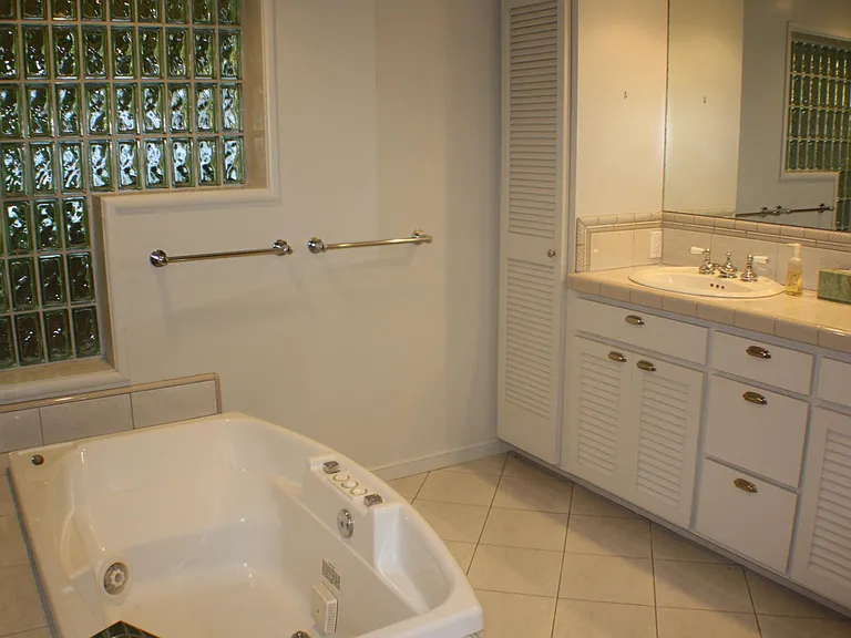 88 Platt Ave — Photo 21