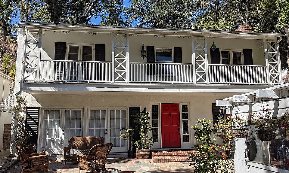 1st image of 3839 Broadlawn Dr