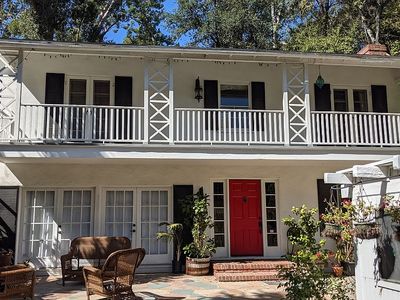 3839 Broadlawn Dr, Los Angeles, CA, 90068