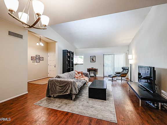 5th image of 2322 S ROGERS -- #46