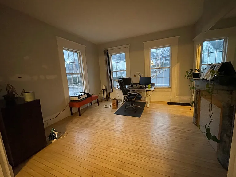 373 Pleasant St — Photo 15