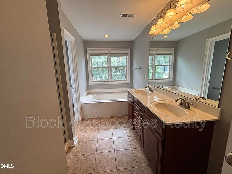 124 Factors Walk Ln — Photo 19