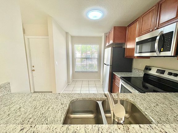 2nd image of 92 Plumage Ln