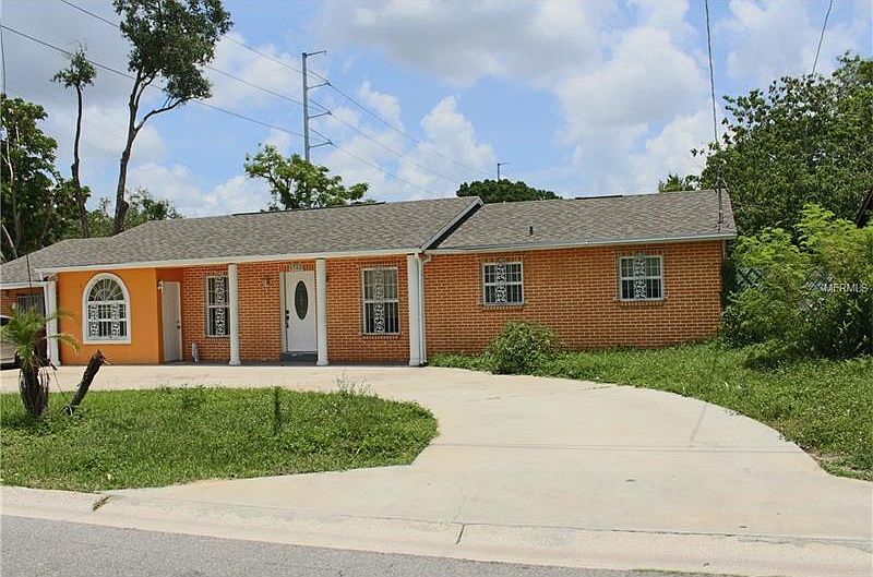 1st image of 3702 E Shadowlawn Ave