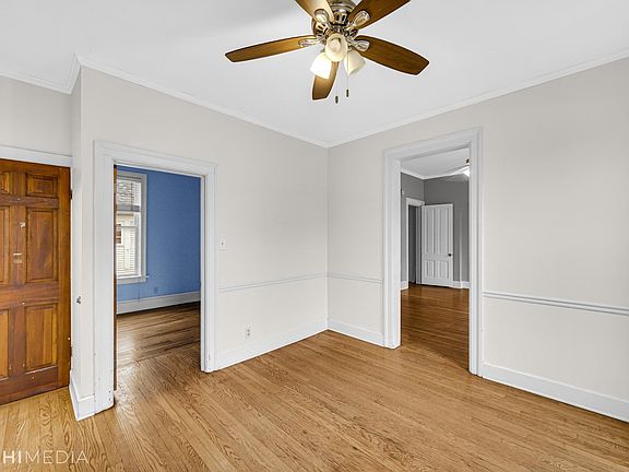 5th image of 304 W Illinois St APT 1