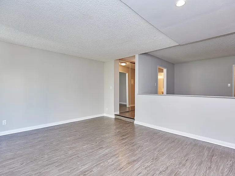 Ariel Court Apts — Photo 10