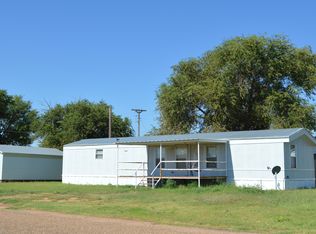 601 Veal Ave, Sundown, TX 79372