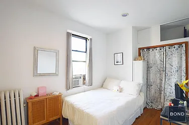 Rented by Bond New York