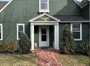 8 Franklin St, Marblehead, MA 01945