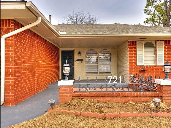 2nd image of 721 Claremont Dr