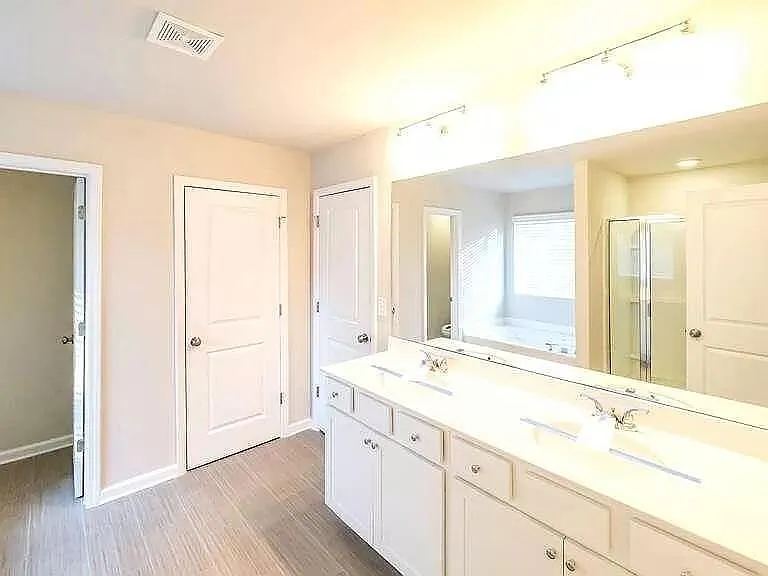 228 N Fortune Way — Photo 11