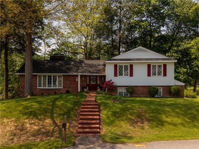 80 Woodland Dr, Madison, WV, 25130