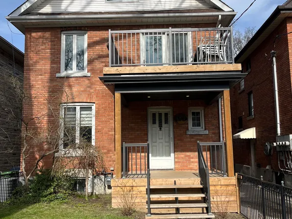 157 Medland St, Toronto, ON M6P 2N4