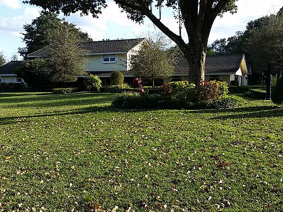 2nd image of 9480 NW 40th St