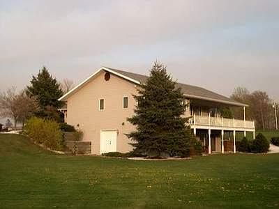 1st image of 60511 Woodland Dr