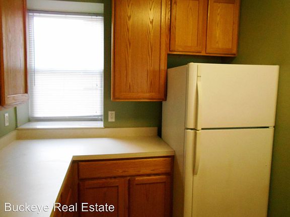 4th image of 22 E 12th Ave APT A