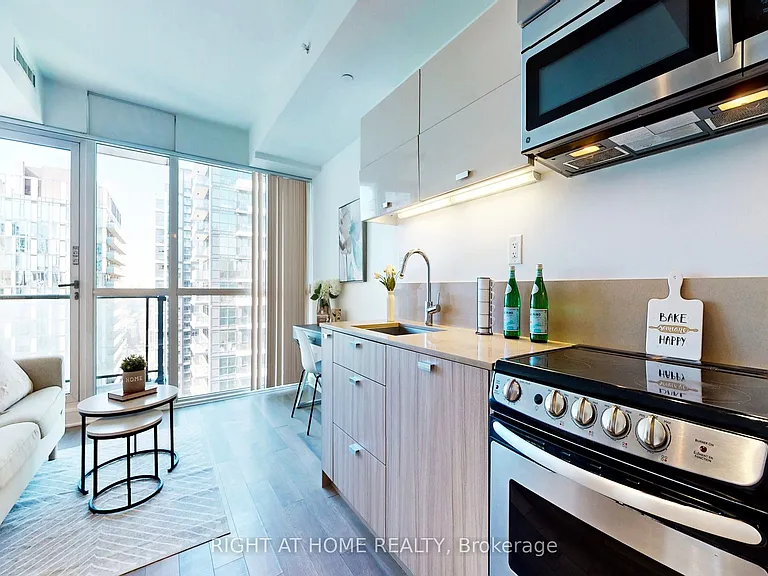 290 Adelaide St W #3603 — Photo 6