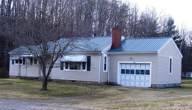 1st image of 77 Camilla Dr