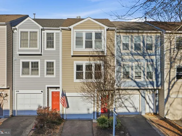 6156 Glen Eagles Ct #28, Falls Church, VA 22044