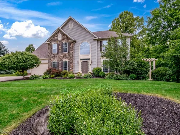 379 Opal Ct, Streetsboro, OH 44241