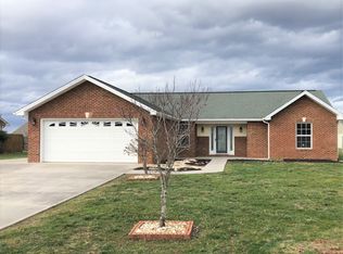 2420 Frost Valley Ct, Sevierville, TN 37876