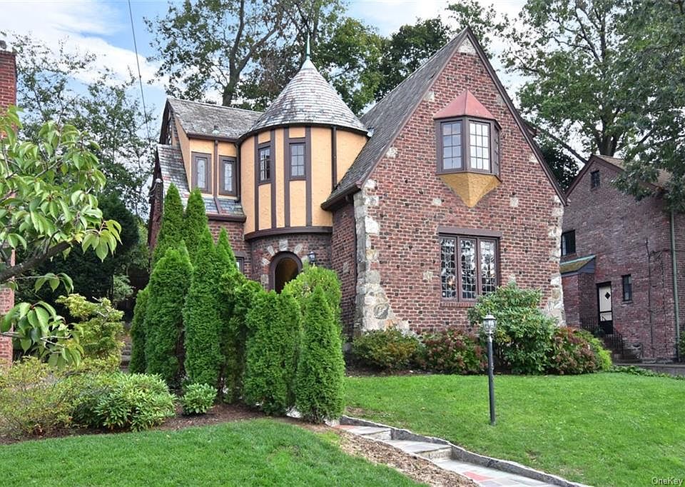 1st image of 158 Kneeland Ave