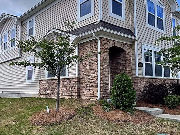 11052 Chalkbark Ln, Charlotte, NC 28262