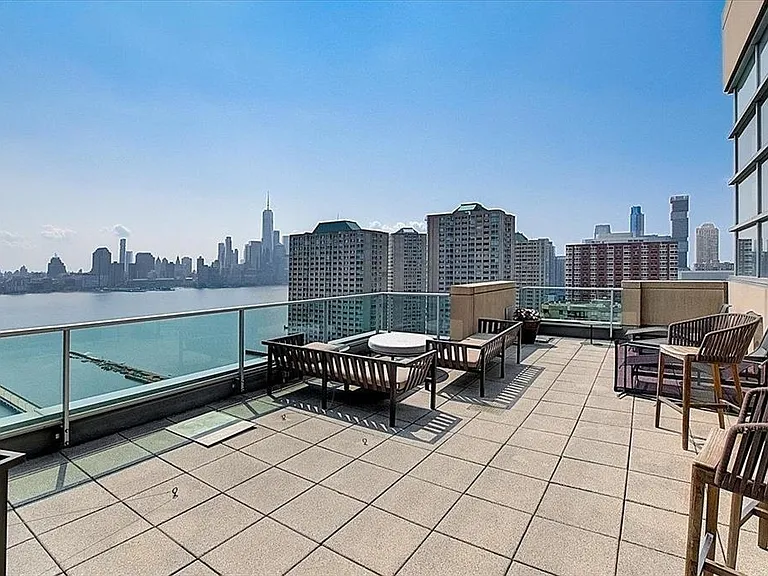 20 Newport Pkwy #2505 — Photo 27