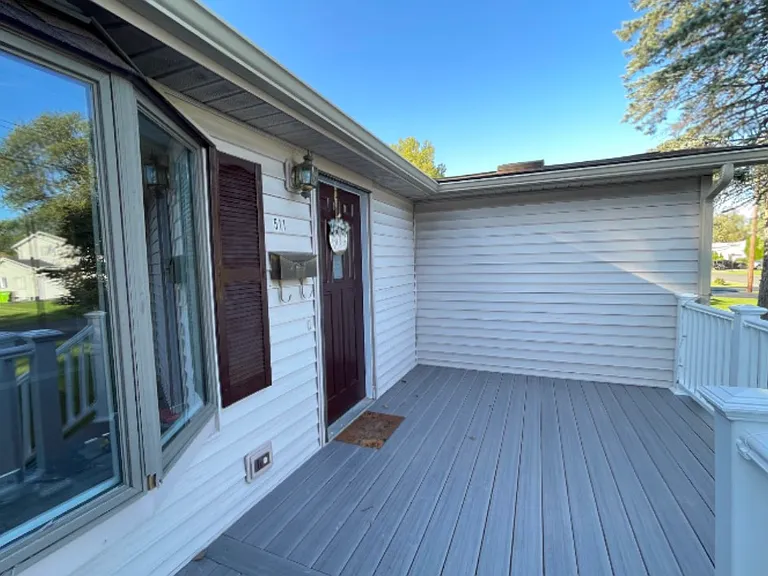 511 Sunflower Dr — Photo 2