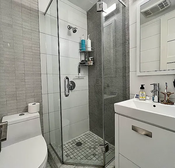 134 E 28th St #14 — Photo 13