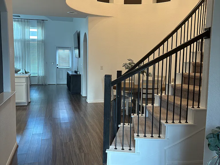 6332 Turin Ln — Photo 2