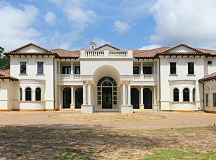 47 Hallbrook Way, The Woodlands, TX 77389