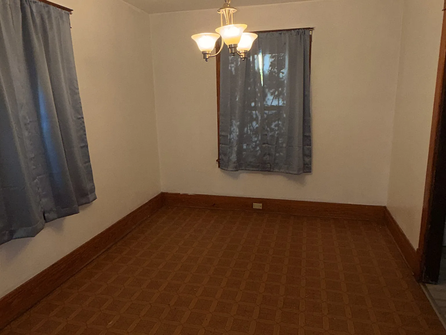 2 bed, 960 sqft, $1,200 — Photo 4