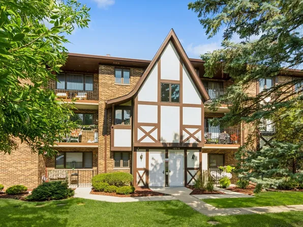 10524 Ridge Cove Dr APT 27B, Chicago Ridge, IL 60415