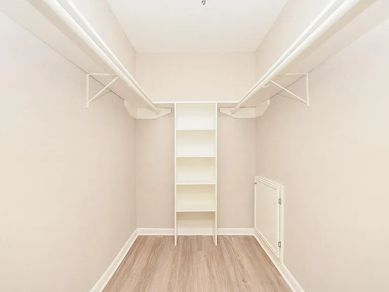 2585 Marilee Ln #2 — Photo 17