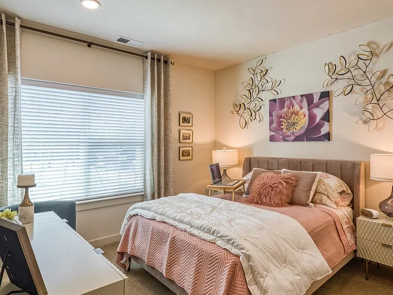 Mezzo Apartment Homes — Photo 31