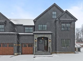 12 W Court Ter, Arlington, MA 02476