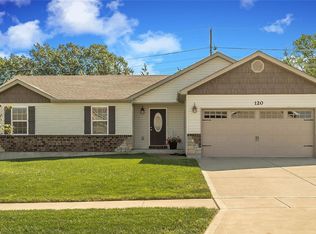 120 Prairie Bluffs Dr, Foristell, MO 63348