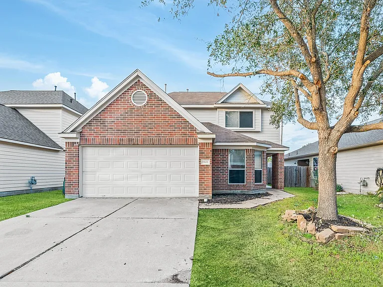 19606 Narcissus Brook Ln — Photo 1
