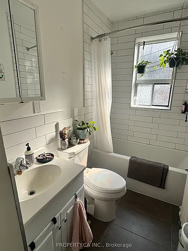 781 Saint Clair Ave W #7 Photo 1 781 Saint Clair Ave W #7 Photo 1