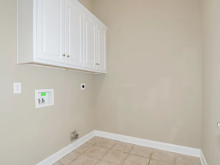 2508 Grier Cir — Photo 19