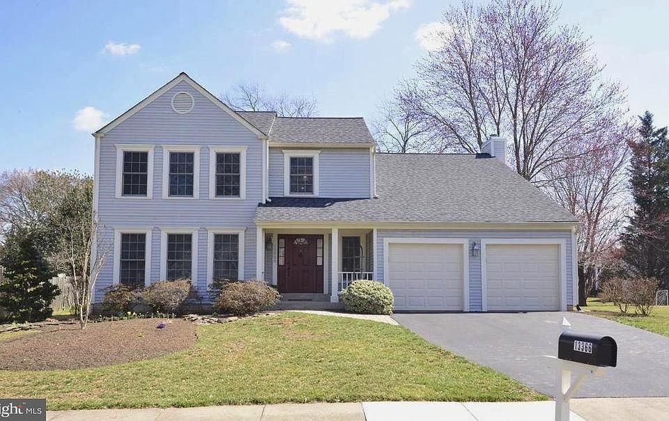 Front View Front Street