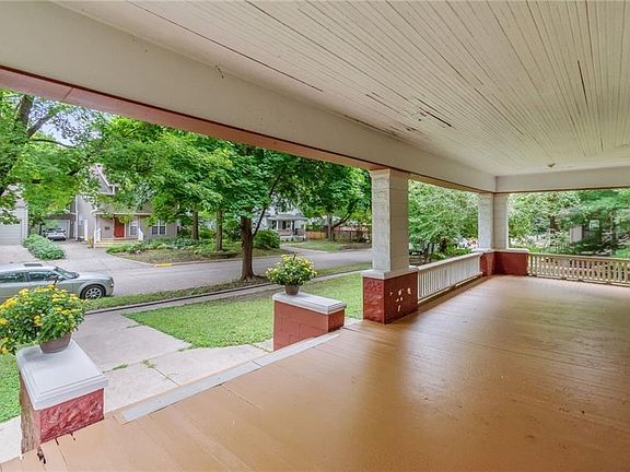 3rd image of 1215 Wilson Ave #1217